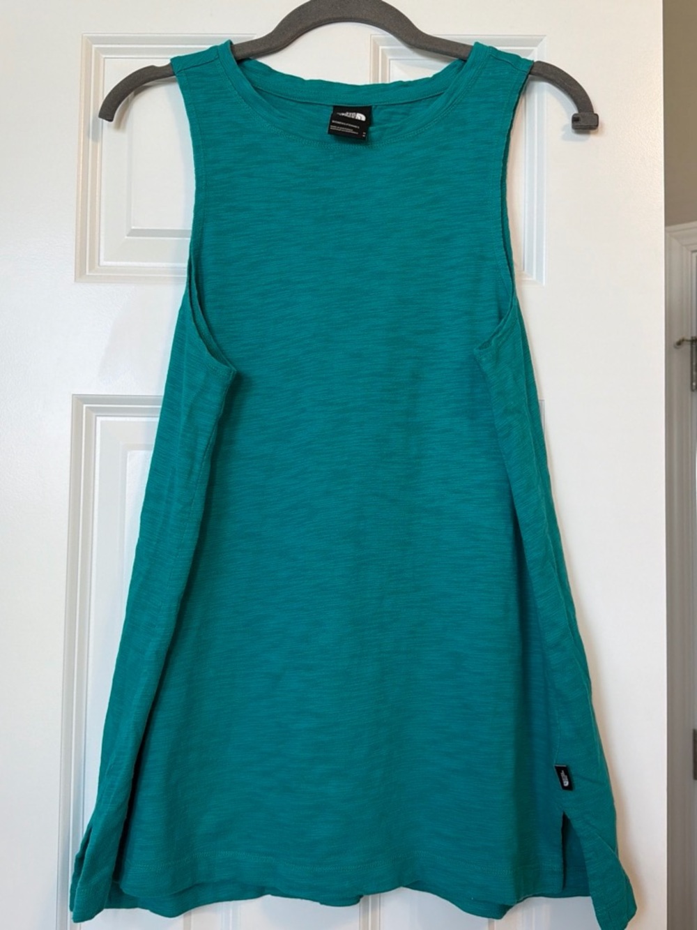The North Face Women's Teal Crewneck Tank Top